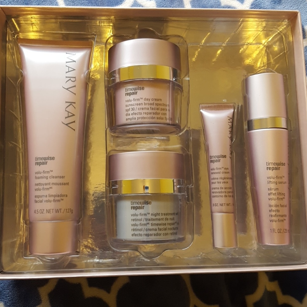 Mary kay volu-firm set